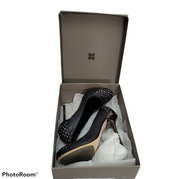 BCBGMAXAZRIA ROUND PUMP SIZE‎ 6 - Picture 12 of 13